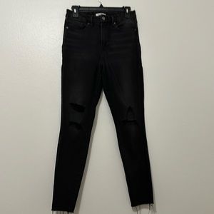 Good American - Good waist distressed jeans